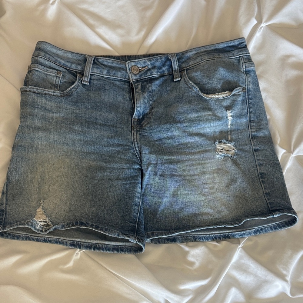 Lucky Brand Roll up denim shorts- size 8